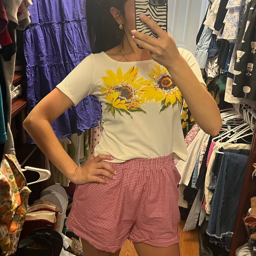 Vintage Sunflower White Top